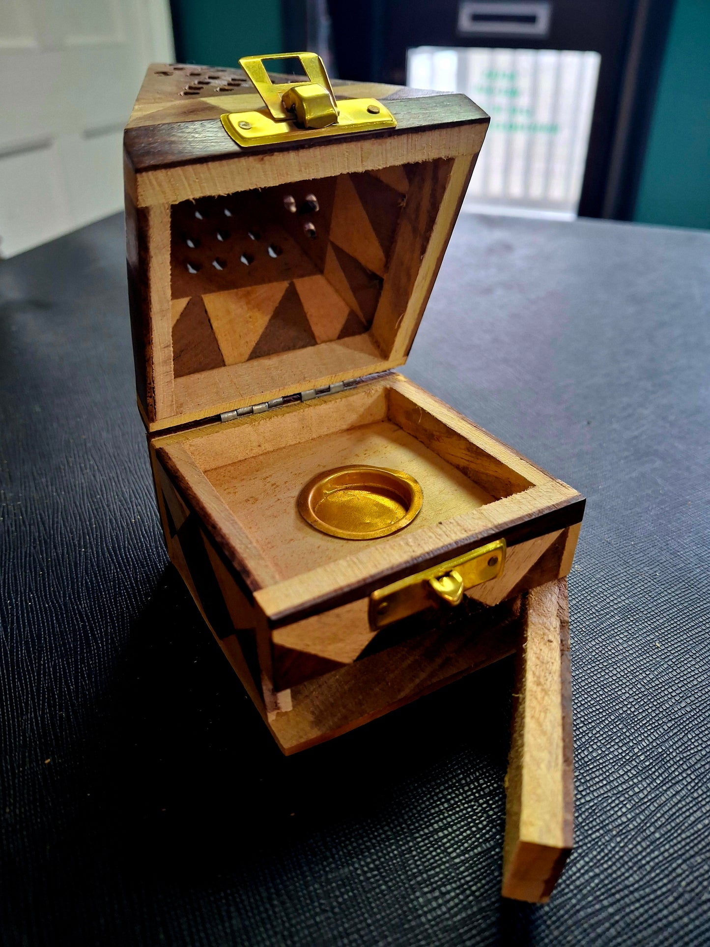 Wood Pyramid Cone Burner (Double Tone)