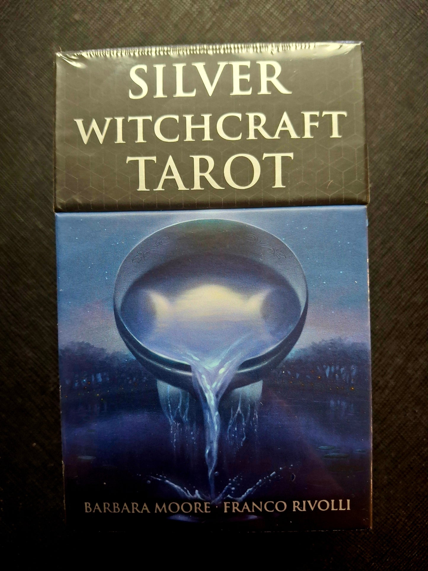 Silver Witchcraft Tarot - by Floreana Nativo , Franco Rivolli