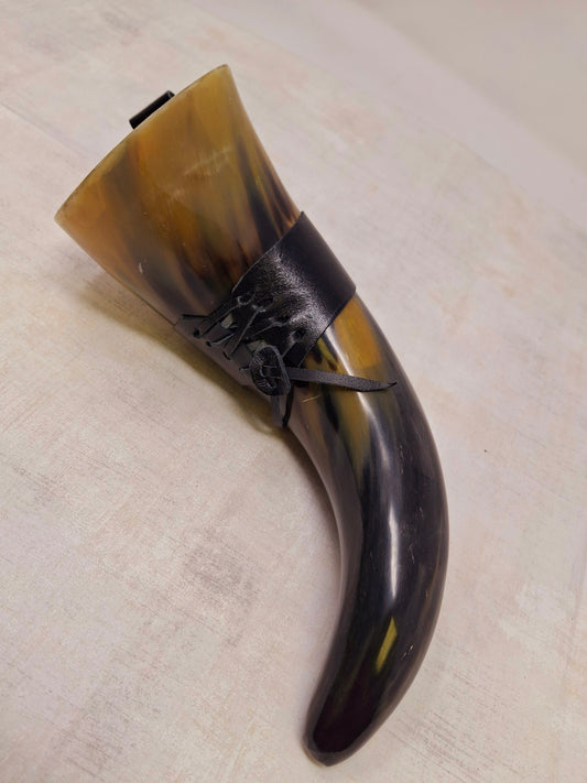 Authentic Medieval Viking Drinking Horn 24oz - Handcrafted with Leather Frog