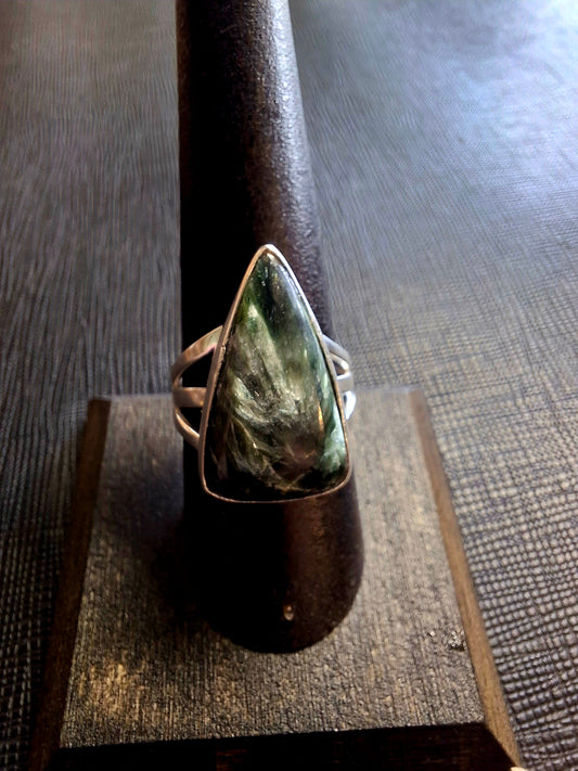 Ring - Seraphinite in Silvaria (size 7)