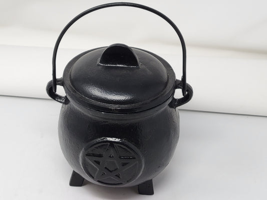 Cast Iron 7.5" Footed Cauldrons w/Lid (Pentacle)