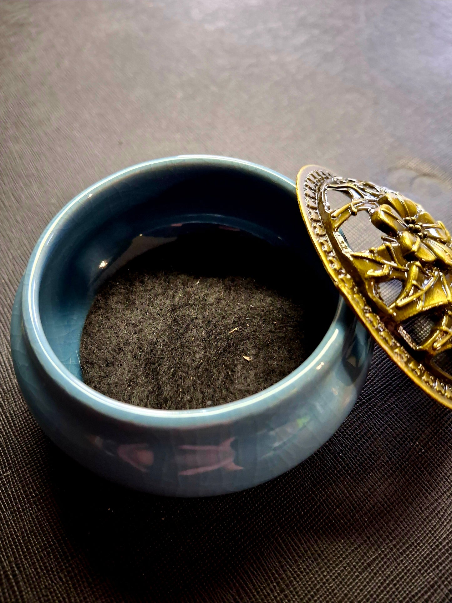 Ceramic Incense Burner Bowl with Lid – 3.75” (Fireproof Felt Pad Included)