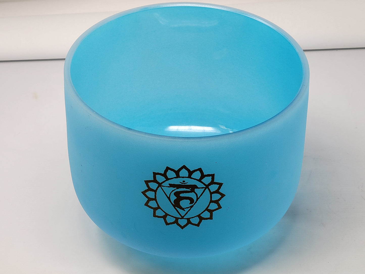 Crystal Singing Bowls 10" Crystal Singing Bowl - Tuned to the Throat Chakra (Blue)