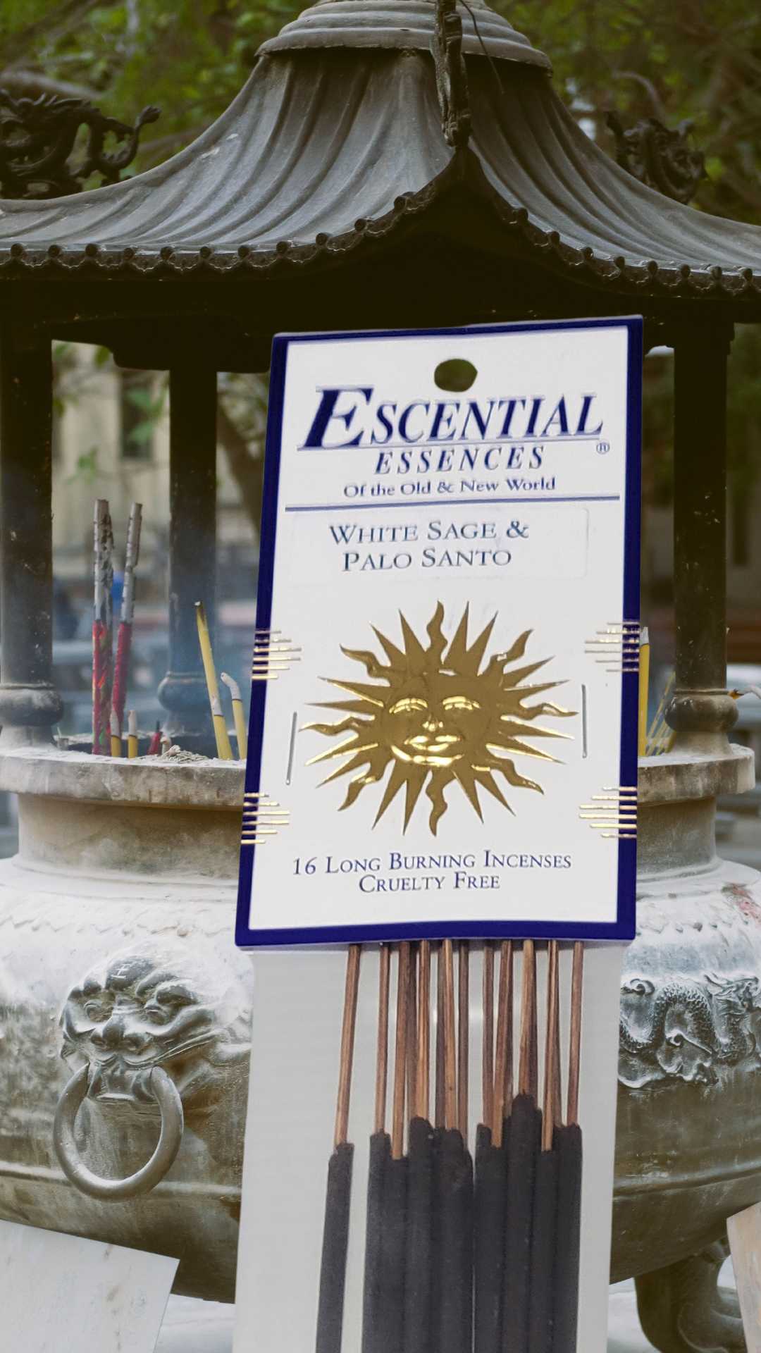 Escential Essences (White Sage & Palo Santo)