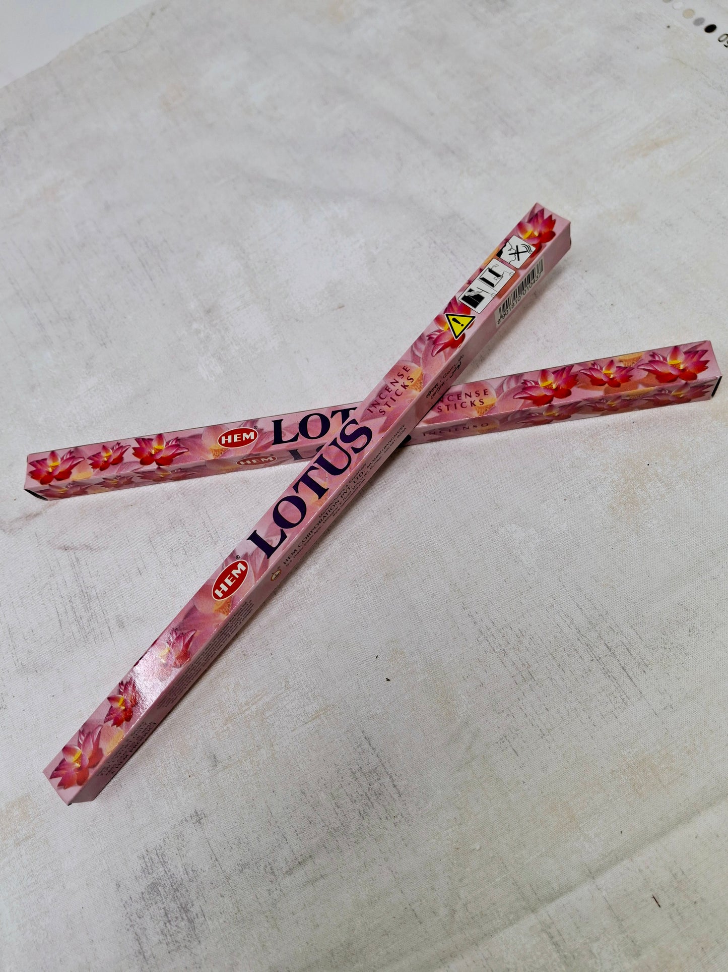 HEM Incense Sticks 8pk (Lotus)