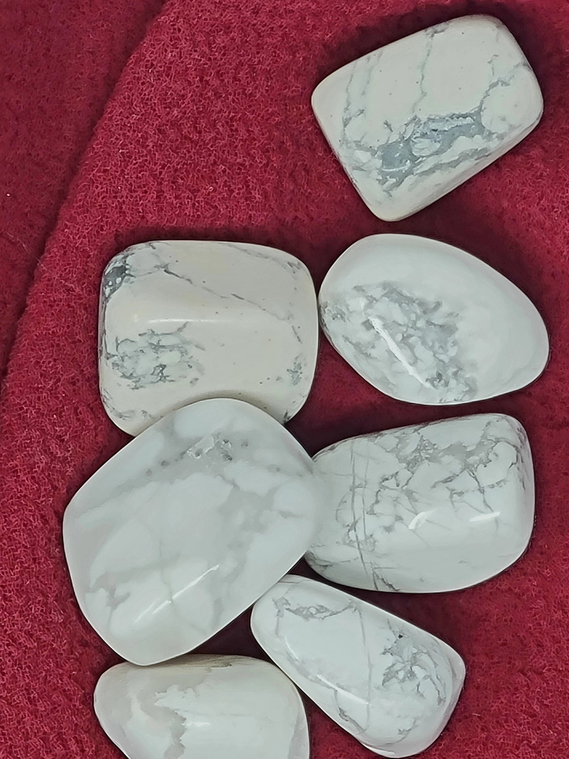 Howlite White Tumbled