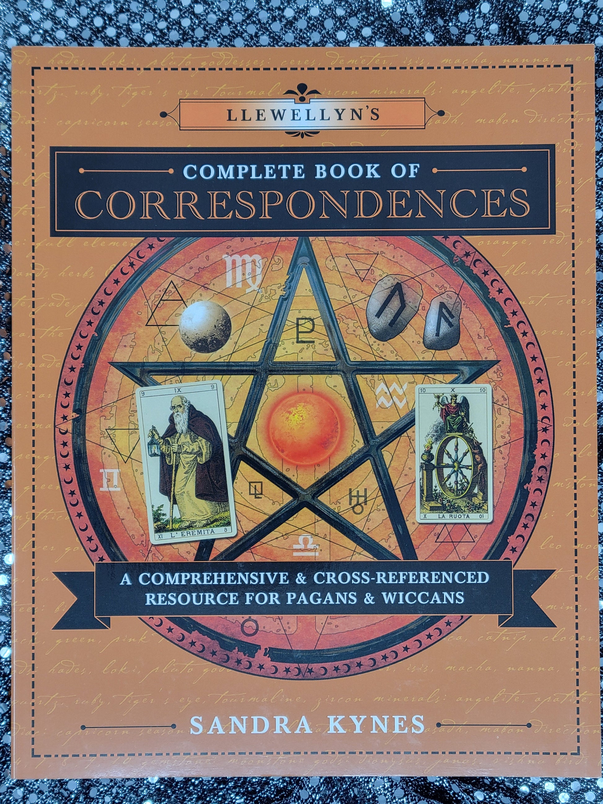 Llewellyn's Complete Book of Correspondences-BY SANDRA KYNES