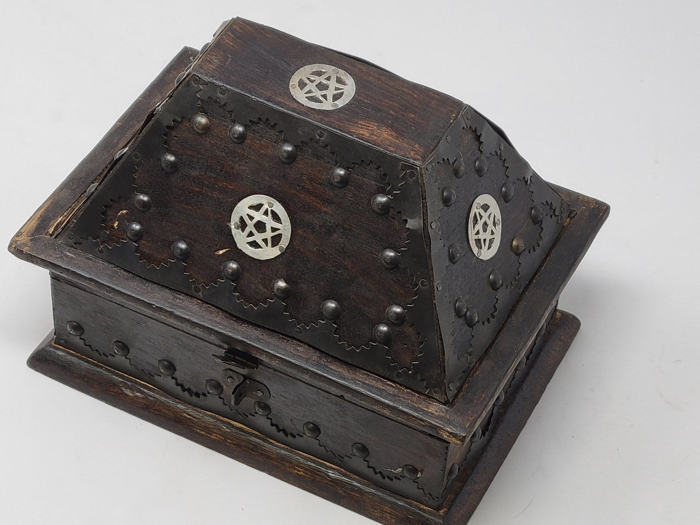 Pentacle & Nail Head Wood Chest (Dark Wood)