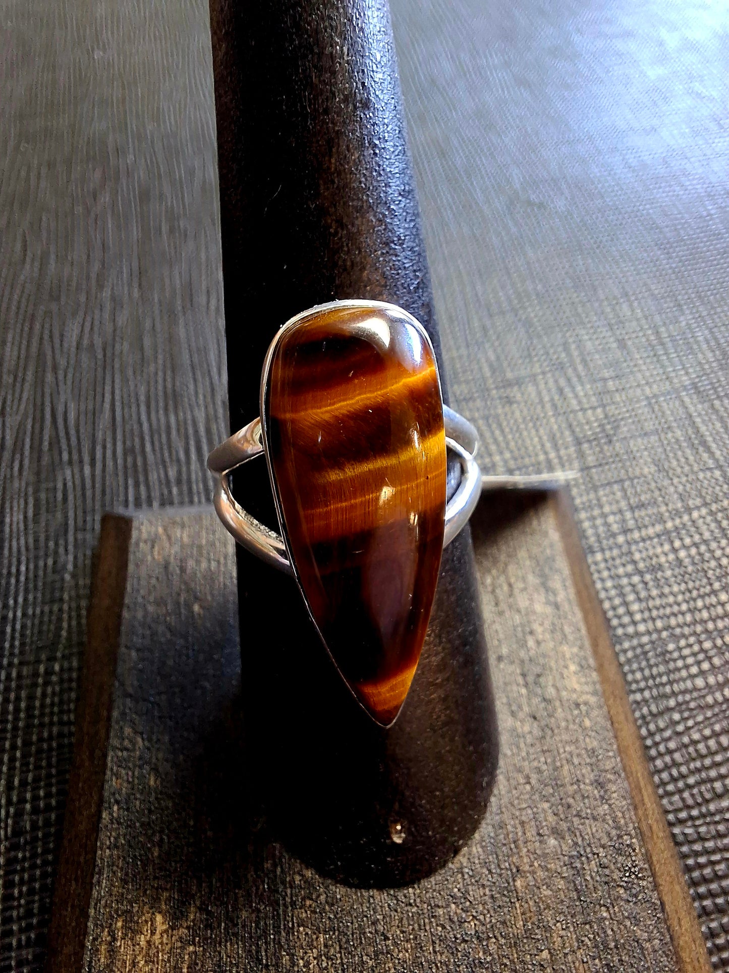 Ring - Tiger's Eye in Silvaria (size 7)
