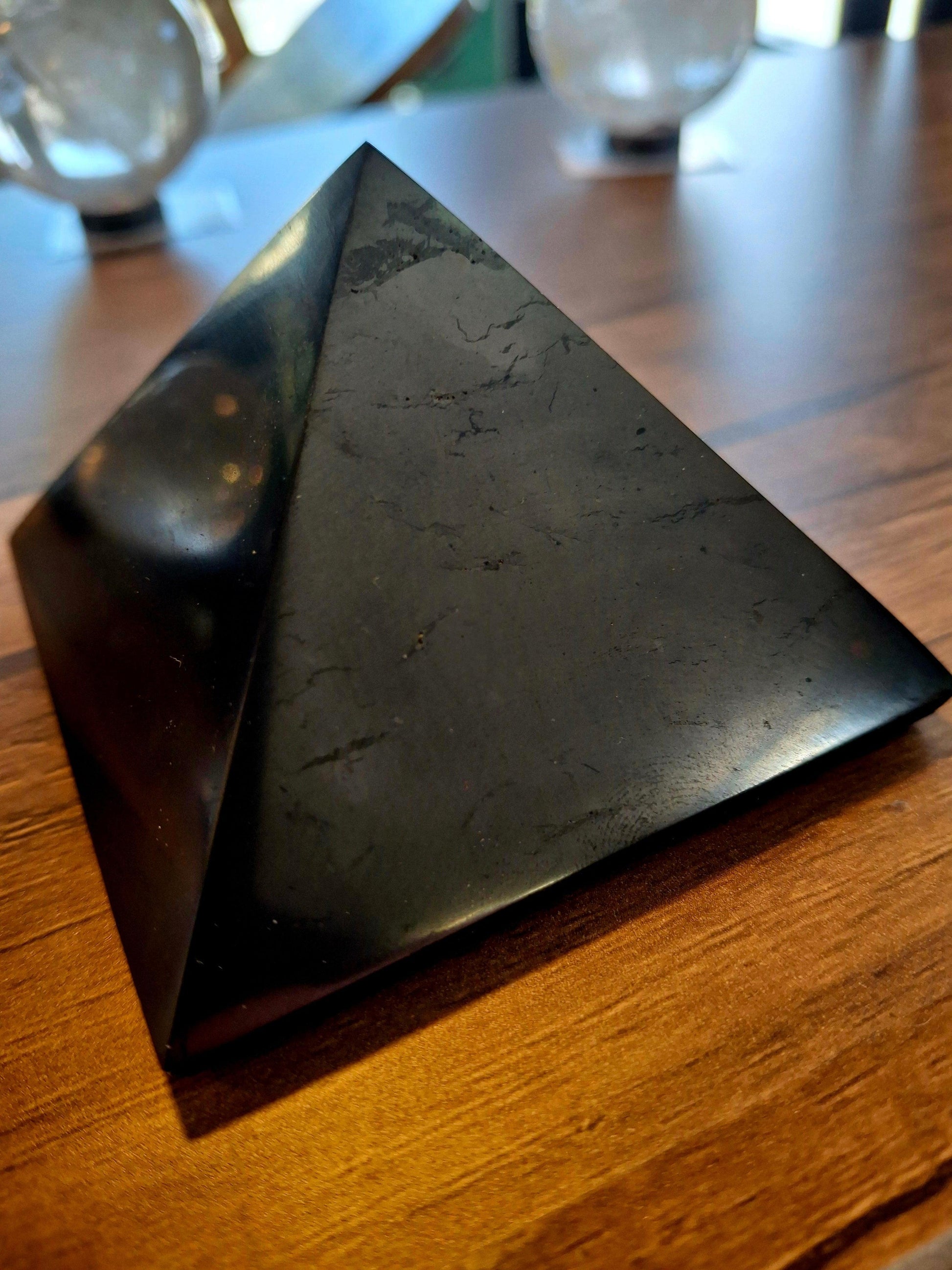 Shungite Pyramid 75mm