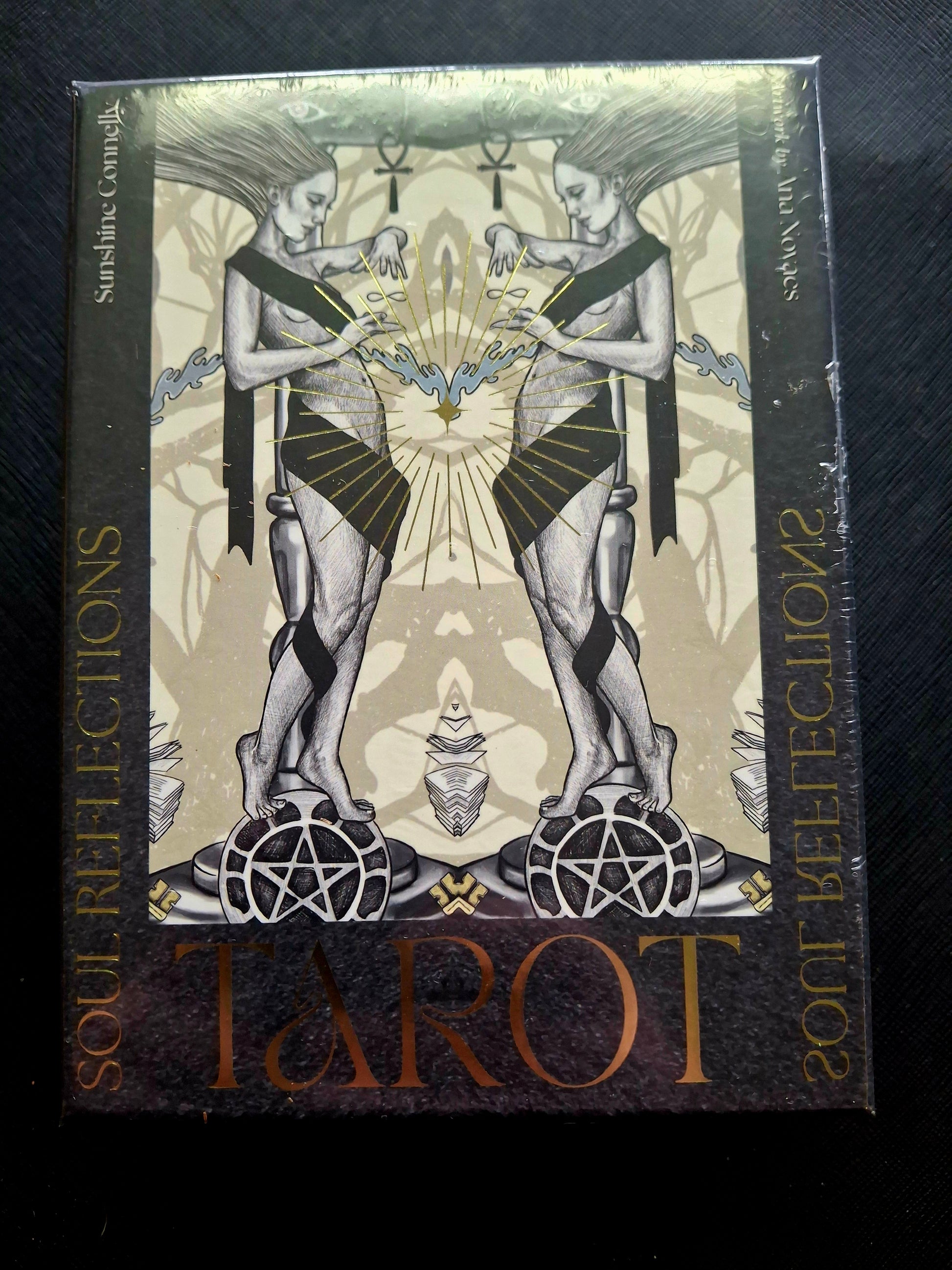 Soul Reflections Tarot by Sunshine Connelly (Author), Ana Novaes (Artist)