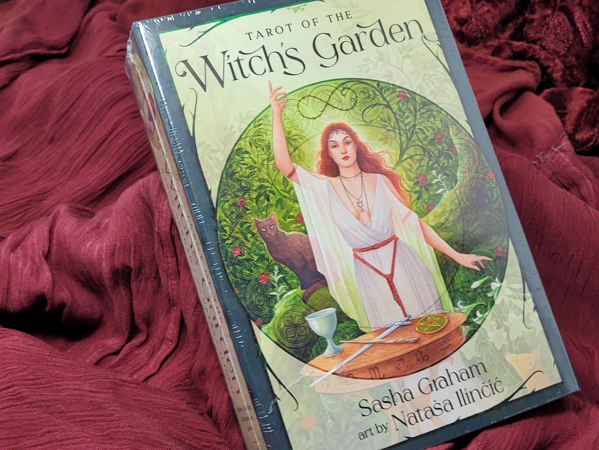 Tarot of the Witch's Garden