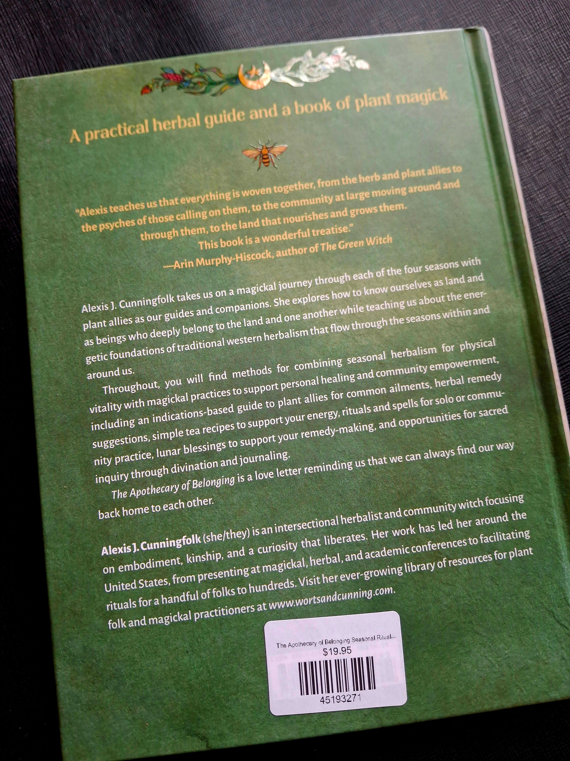 The Apothecary of Belonging Seasonal Rituals and Practical Herbalism - Alexis J. Cunningfolk