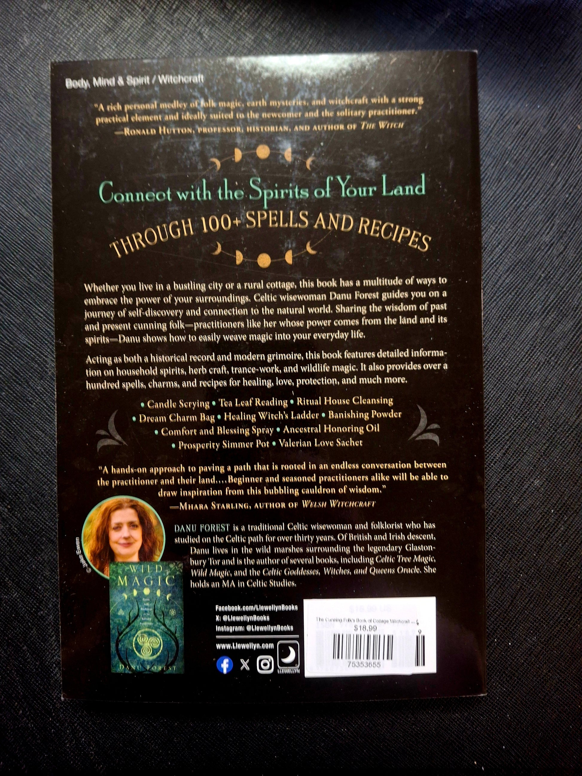 The Cunning Folk's Book of Cottage Witchcraft - by Danu Forest