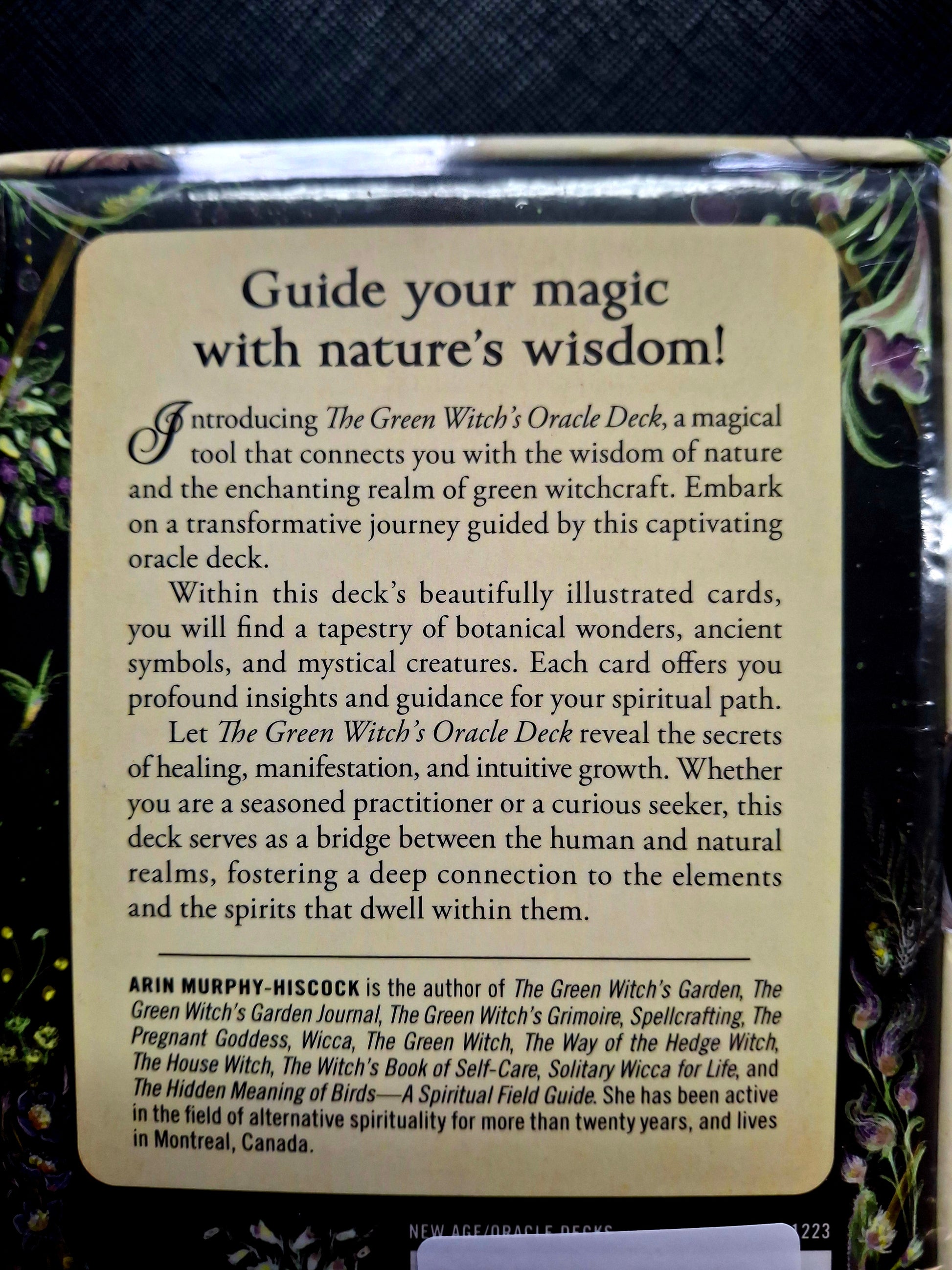 The Green Witch's Oracle Deck Embrace the Wisdom and Insight of Natural Magic Part of Green Witch Witchcraft Series By Arin Murphy-Hiscock Illustrated by Sara Richard