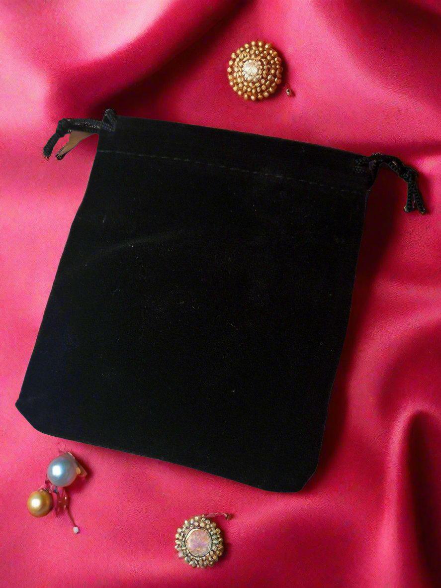 Velvet Drawstring Pouch 4.0x4.8 (Black)